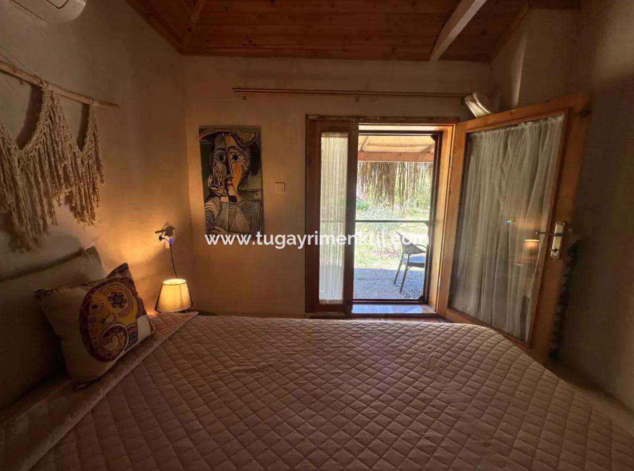 2 Neu Restaurierte Gebäude Auf Einem 1580 M2 Grossen Grundstück In Muğla / Ortaca / Tepearasi Dorf. Dorfhaus