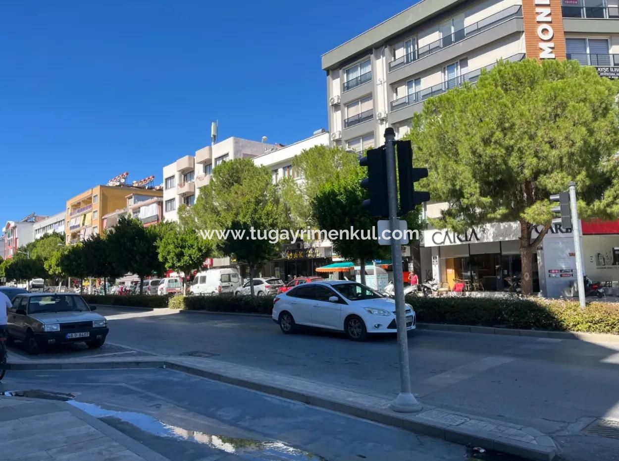 Geschäft/Geschäft In Einem Prestigeträchtigen Gebäude Am Atatürk-Boulevard In Ortaca, Muğla