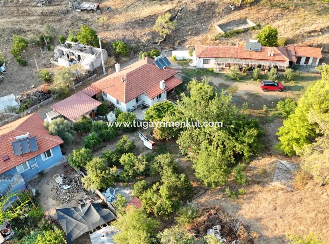 Muğla/ Ortaca /Tepearası Köyünde, 1580 M2 Arsa Üzerinde Yeni Restore Edilmiş 2 Ad. Köy Evi